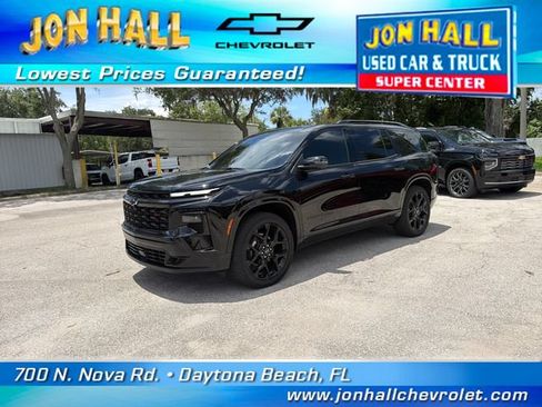 Used 2025 Chevrolet Traverse RS AWD/4WD image 2