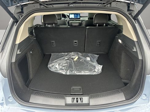 New 2026 Lincoln Corsair Premiere image 7