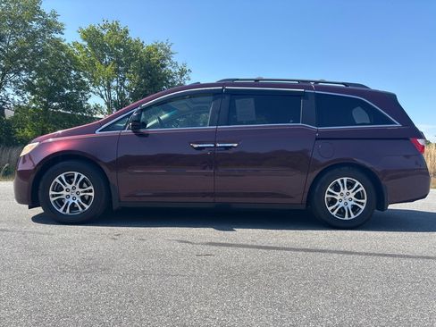 Used 2011 Honda Odyssey EX-L image 2