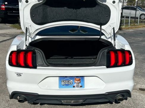 Used 2018 Ford Mustang Coupe image 10