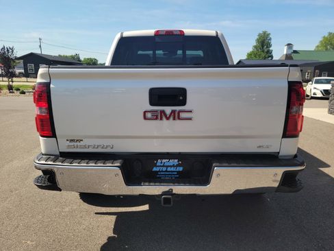 Used 2015 GMC Sierra 1500 SLT w/ SLT Crew Cab Value Package AWD/4WD image 5