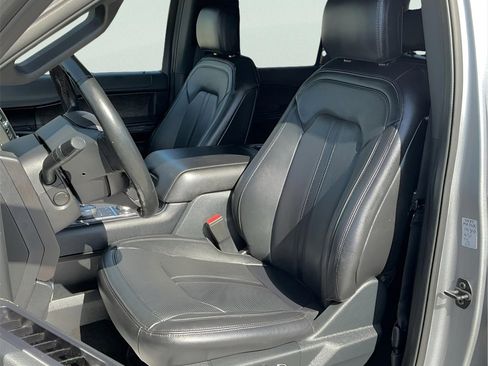 Used 2020 Ford Expedition Limited image 34
