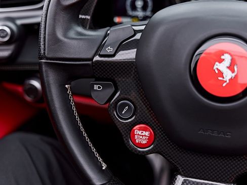 Used 2018 Ferrari 488 Spider RWD image 65