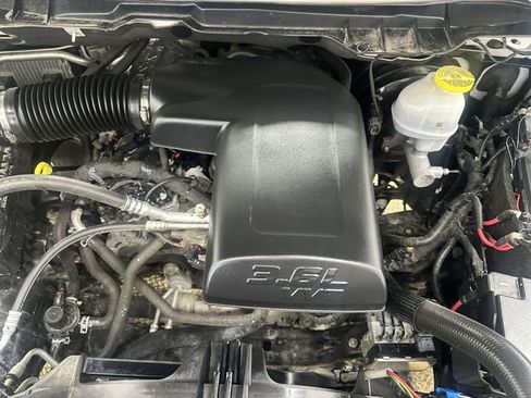 Used 2024 RAM 1500 Classic SLT image 18