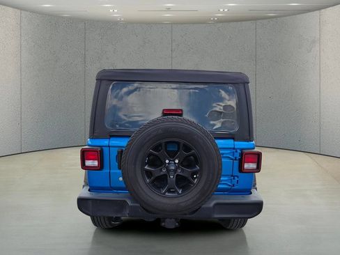 Used 2022 Jeep Wrangler Unlimited Sport AWD/4WD image 4