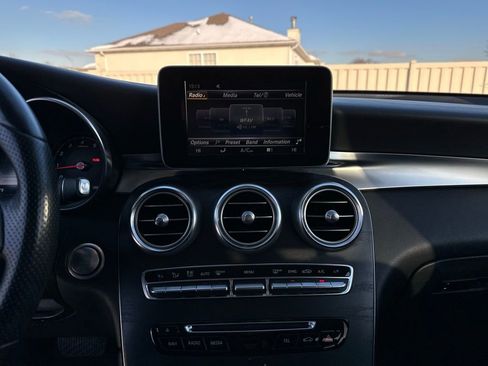 Used 2016 Mercedes-Benz GLC 300 4MATIC image 36