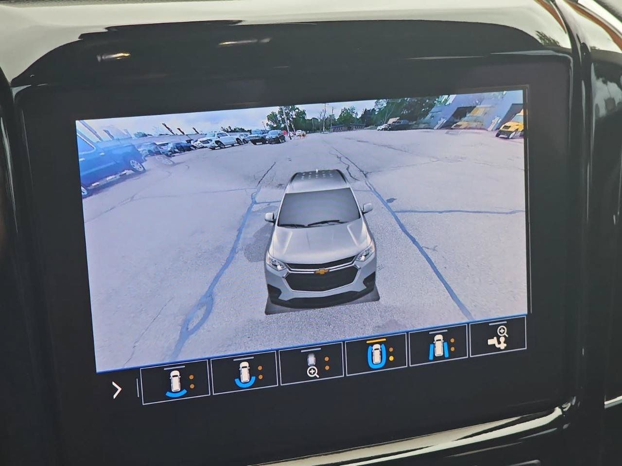 Used 2020 Chevrolet Traverse RS AWD/4WD image 34