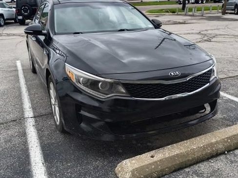 Used 2016 Kia Optima EX w/ Premium Package FWD image 2