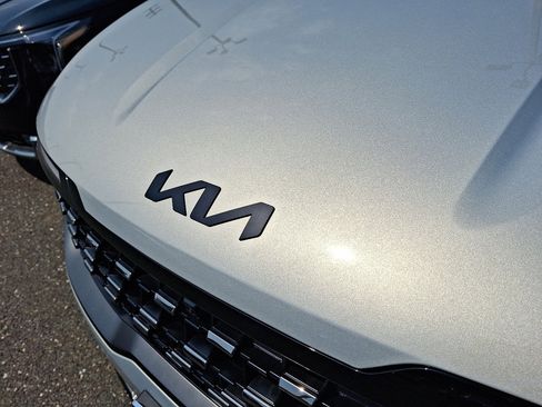 New 2026 Kia Carnival SX Prestige image 5