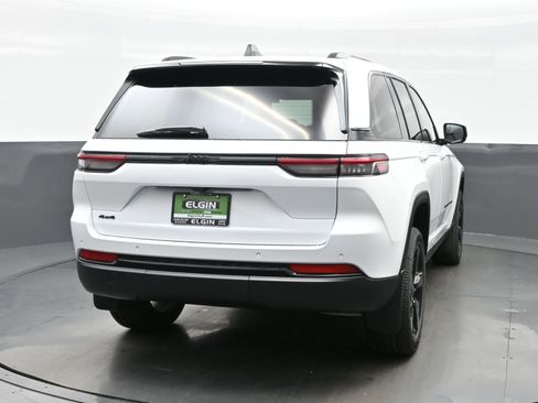 New 2025 Jeep Grand Cherokee Altitude AWD/4WD image 5