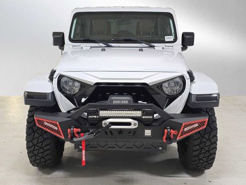 Used 2018 Jeep Wrangler Unlimited Sahara AWD/4WD image 8