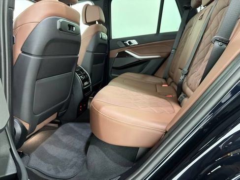 Certified 2024 BMW X5 xDrive40i w/ M Sport Package AWD/4WD image 17
