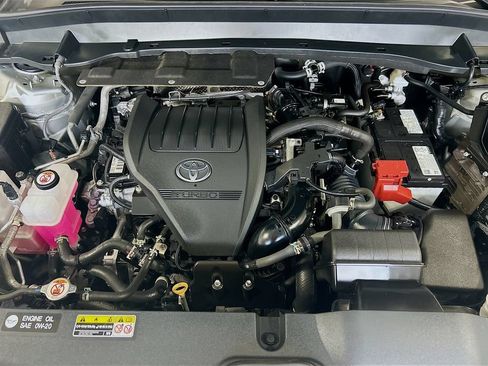 Used 2024 Toyota Grand Highlander AWD image 29