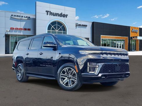 New 2026 Jeep Grand Wagoneer L 4WD w/ Premium Group I image 1