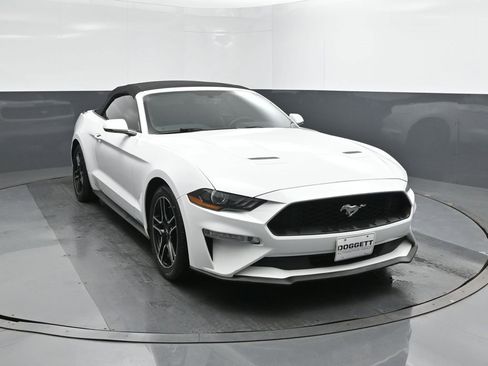 Used 2020 Ford Mustang Premium image 22