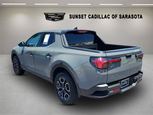 Used 2023 Hyundai Santa Cruz SEL AWD/4WD image 6