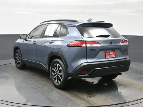 Used 2024 Toyota Corolla Cross SE image 4