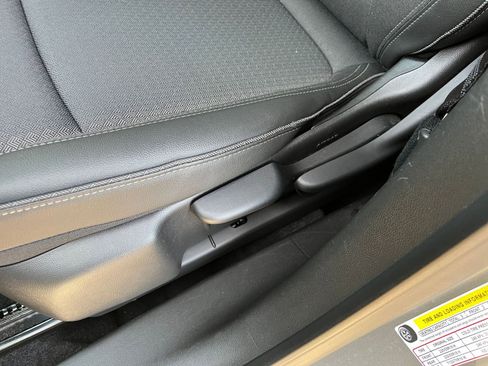 Used 2025 Buick Encore GX Preferred image 23