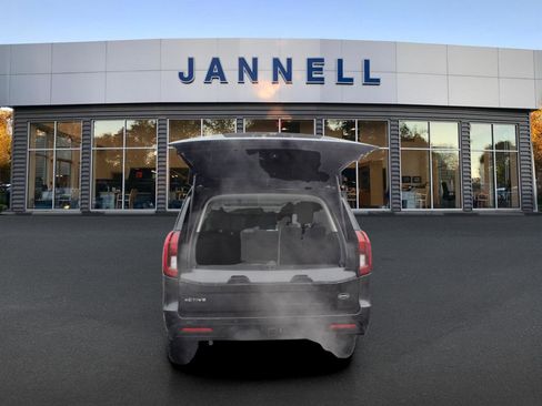 New 2026 Ford Expedition Active image 6