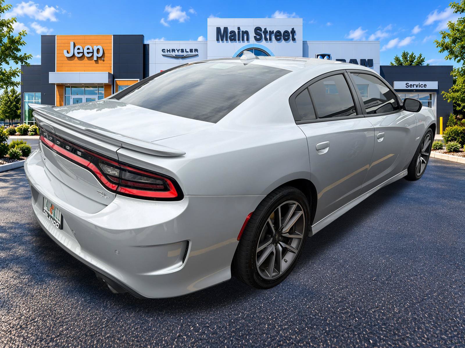 Used 2023 Dodge Charger R/T w/ Harman/Kardon Audio Group RWD image 4