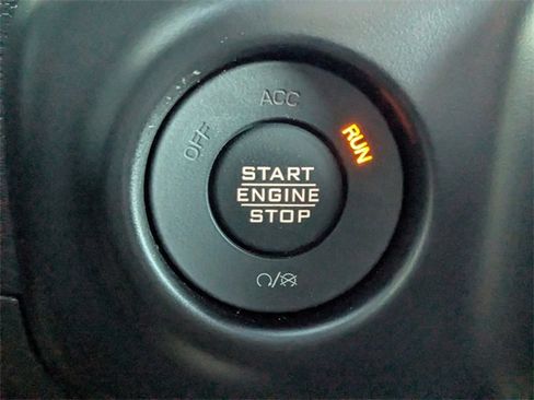 Used 2022 Jeep Gladiator Willys image 29