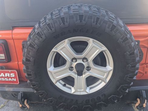 Used 2019 Jeep Wrangler Unlimited Sport S AWD/4WD image 34