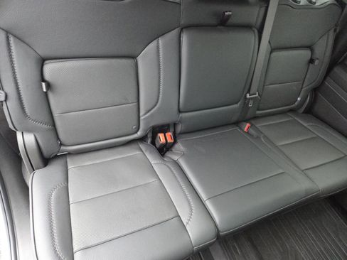 Used 2025 GMC Sierra 2500 Denali w/ Technology Package image 27