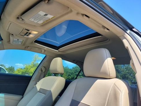 Used 2014 Toyota Camry XLE w/ Leather Package FWD image 13