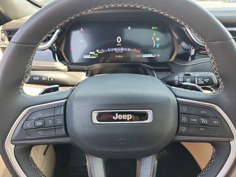 Used 2024 Jeep Grand Cherokee Limited 4xe AWD/4WD image 21