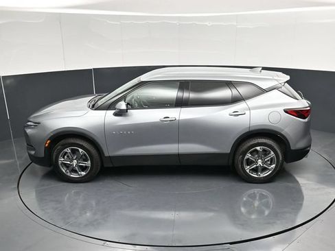 Used 2025 Chevrolet Blazer LT FWD image 51