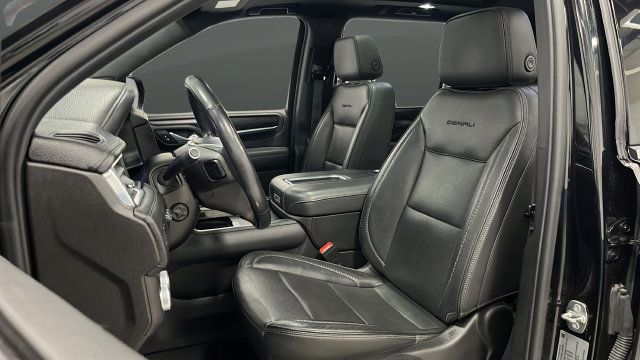 Used 2021 GMC Yukon XL Denali AWD/4WD image 9