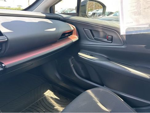 Used 2023 Toyota Prius Prime FWD image 19