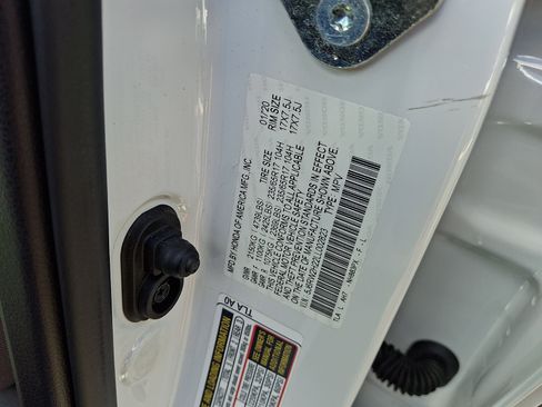 Used 2020 Honda CR-V LX image 27