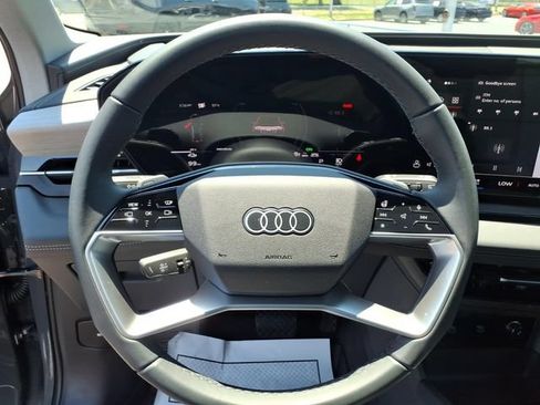 Used 2025 Audi Q6 e-tron Premium Plus AWD/4WD image 29