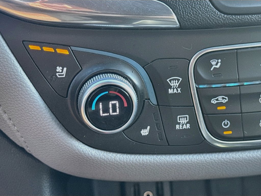Used 2018 Chevrolet Equinox Premier AWD/4WD image 20