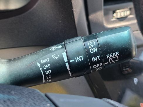 Used 2016 Toyota Sienna LE FWD image 46