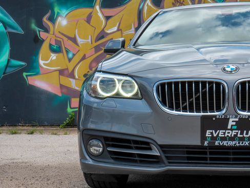 Used 2016 BMW 528i Sedan RWD image 16