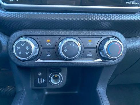 Used 2021 Nissan Kicks S image 21