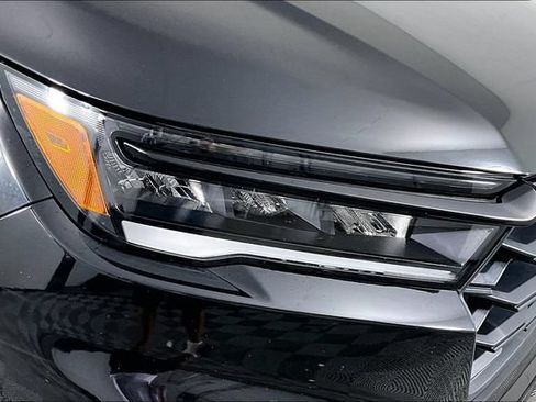 Used 2024 Honda Pilot Sport image 30