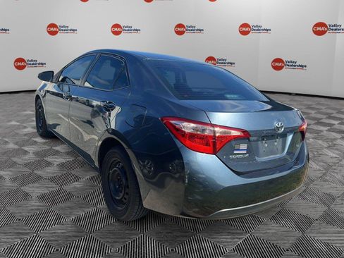 Used 2017 Toyota Corolla LE FWD image 2