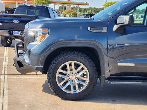 Used 2021 GMC Sierra 1500 Elevation RWD image 9