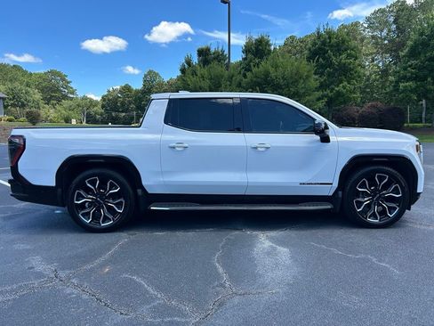 Used 2025 GMC Sierra EV Denali AWD/4WD image 24