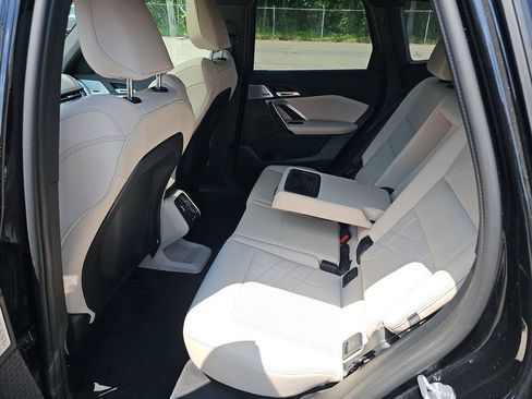 Used 2025 BMW X1 xDrive28i w/ Premium Package AWD/4WD image 4