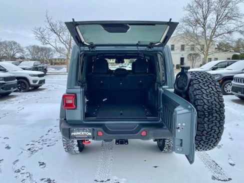 New 2026 Jeep Wrangler Unlimited Rubicon w/ Safety Group image 9