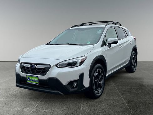 Used 2021 Subaru Crosstrek 2.5i Limited w/ Moonroof Package 2 AWD/4WD image 3