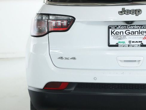 Used 2025 Jeep Compass Limited AWD/4WD image 42