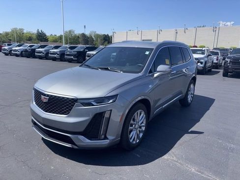 Used 2024 Cadillac XT6 Premium Luxury w/ LPO, Floor Liner Package AWD/4WD image 2
