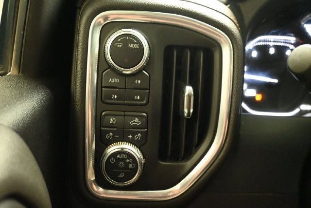 Used 2022 GMC Sierra 2500 AT4 w/ AT4 Preferred Package AWD/4WD image 26