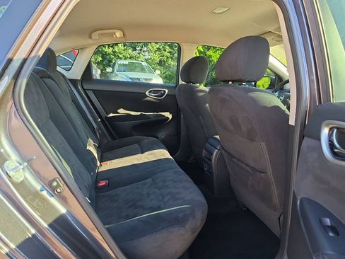 Used 2013 Nissan Sentra SV FWD image 24