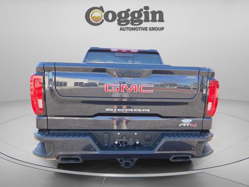 Used 2024 GMC Sierra 1500 AT4 w/ Technology Package image 5